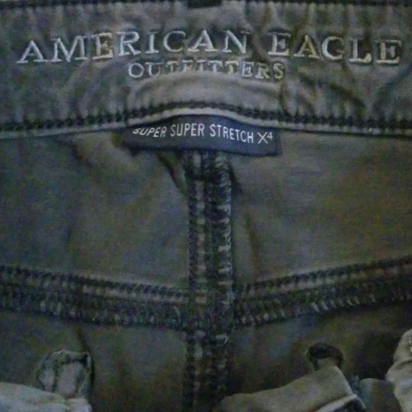 Too small - Picture 3 of 3